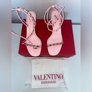 Valentino Garavani Rockstud Leather and PVC Sandals - Size 38